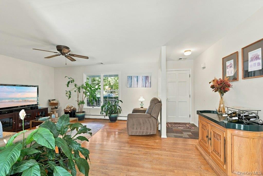 985 Silver Colt Road – For Sale photo 10