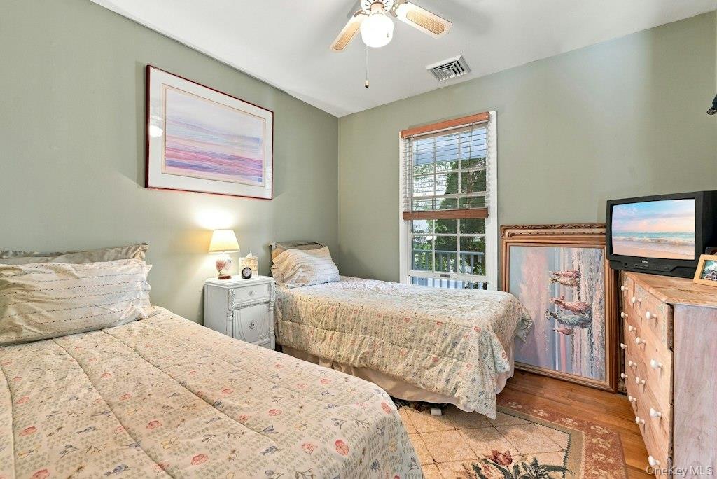 985 Silver Colt Road – For Sale photo 20