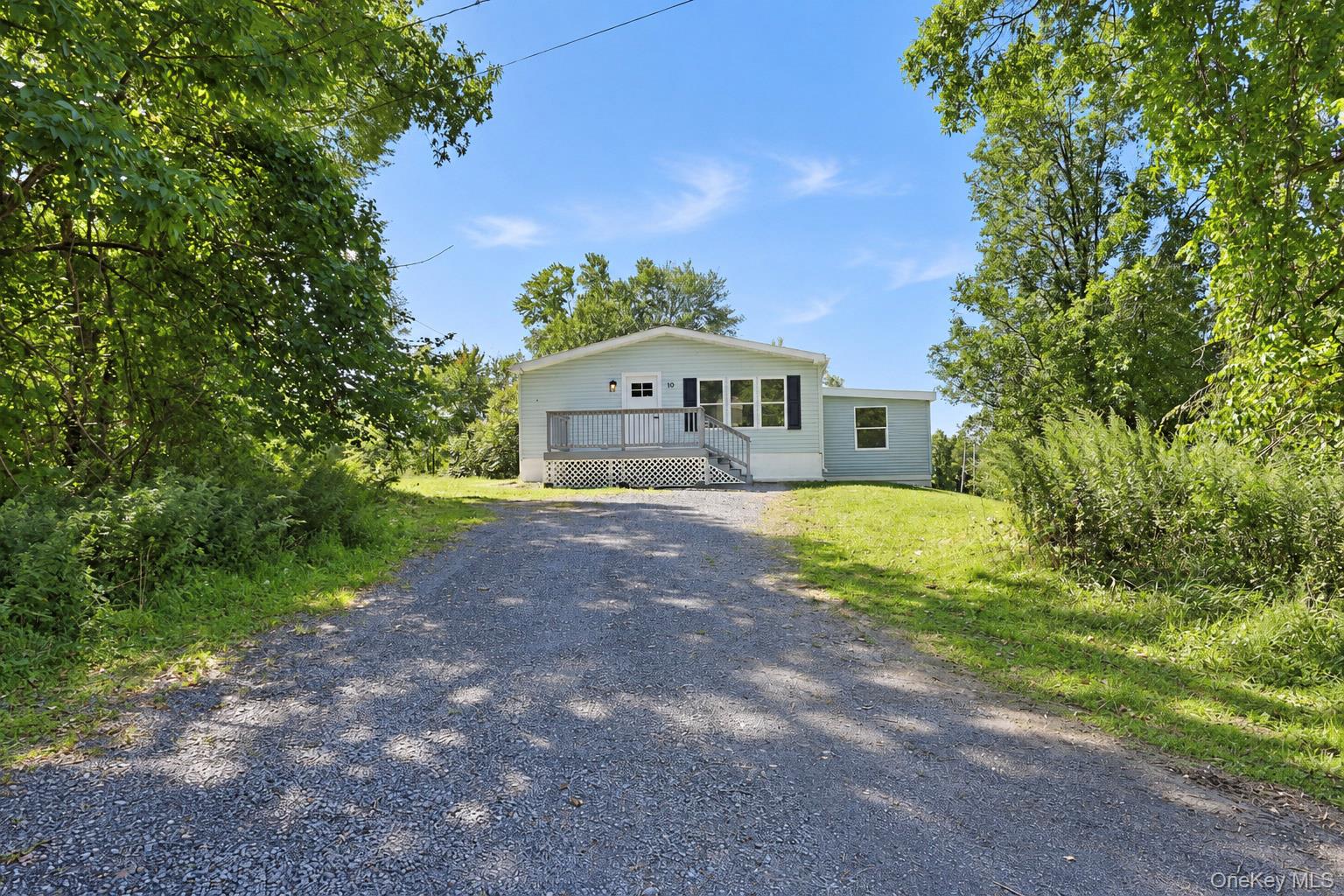 10 Spike Horn Road – For Sale