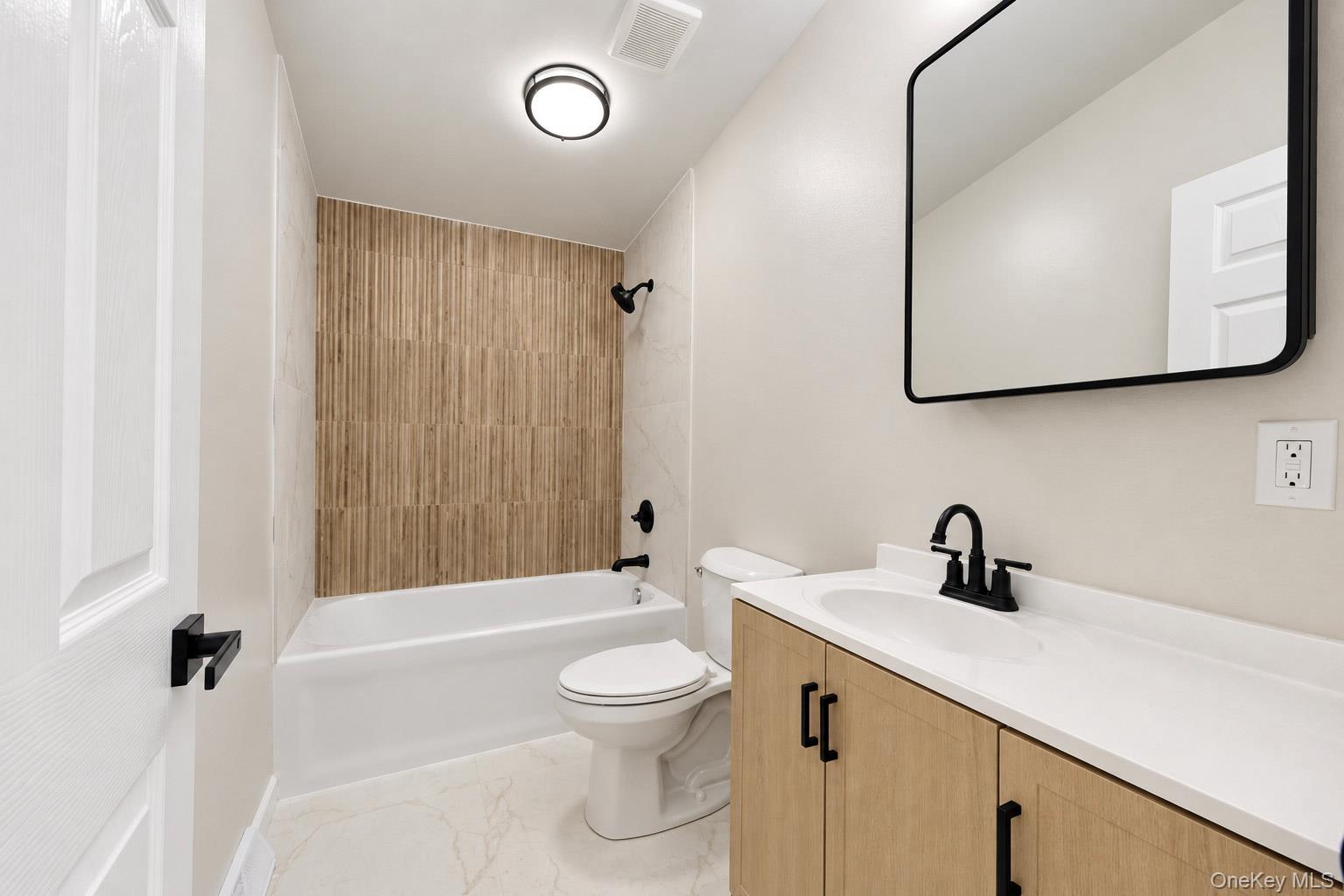 10 Spike Horn Road – For Sale photo 22