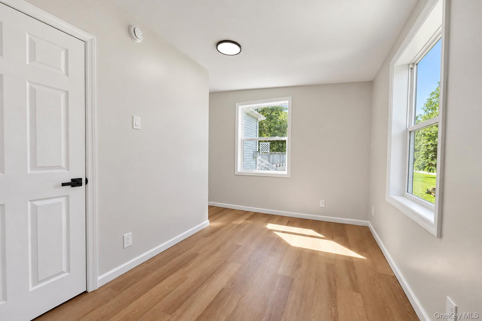 10 Spike Horn Road – For Sale photo 4