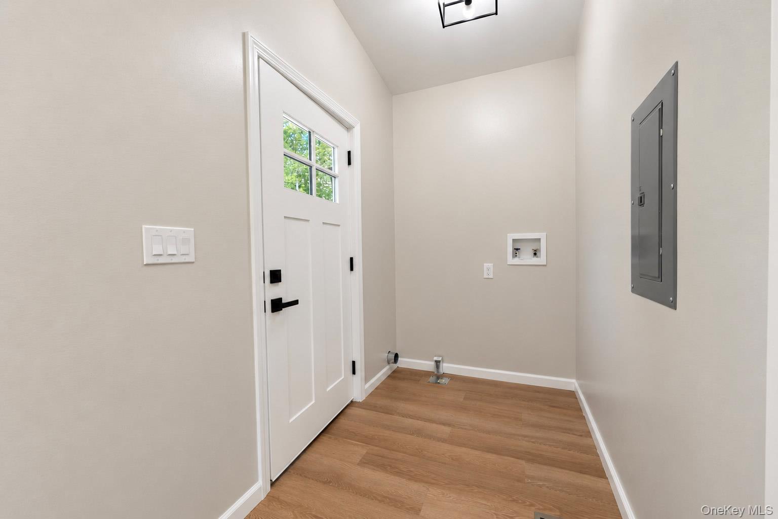 10 Spike Horn Road – For Sale photo 3