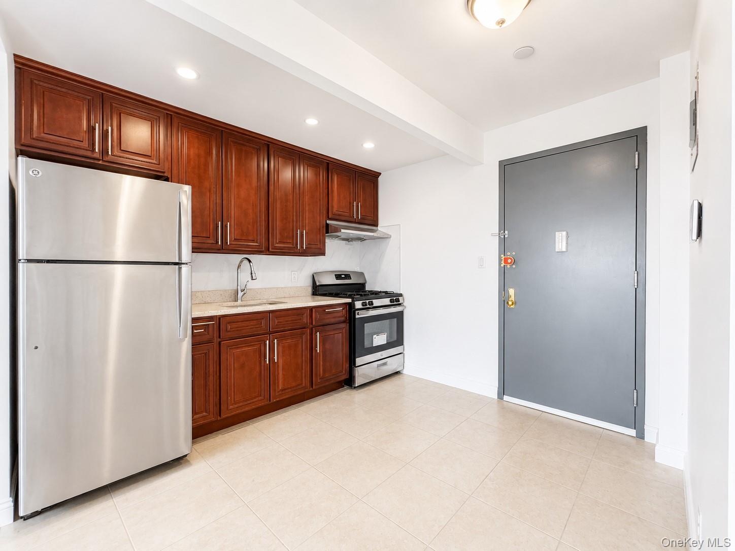 7026 Queens Boulevard, Unit 7F photo 3