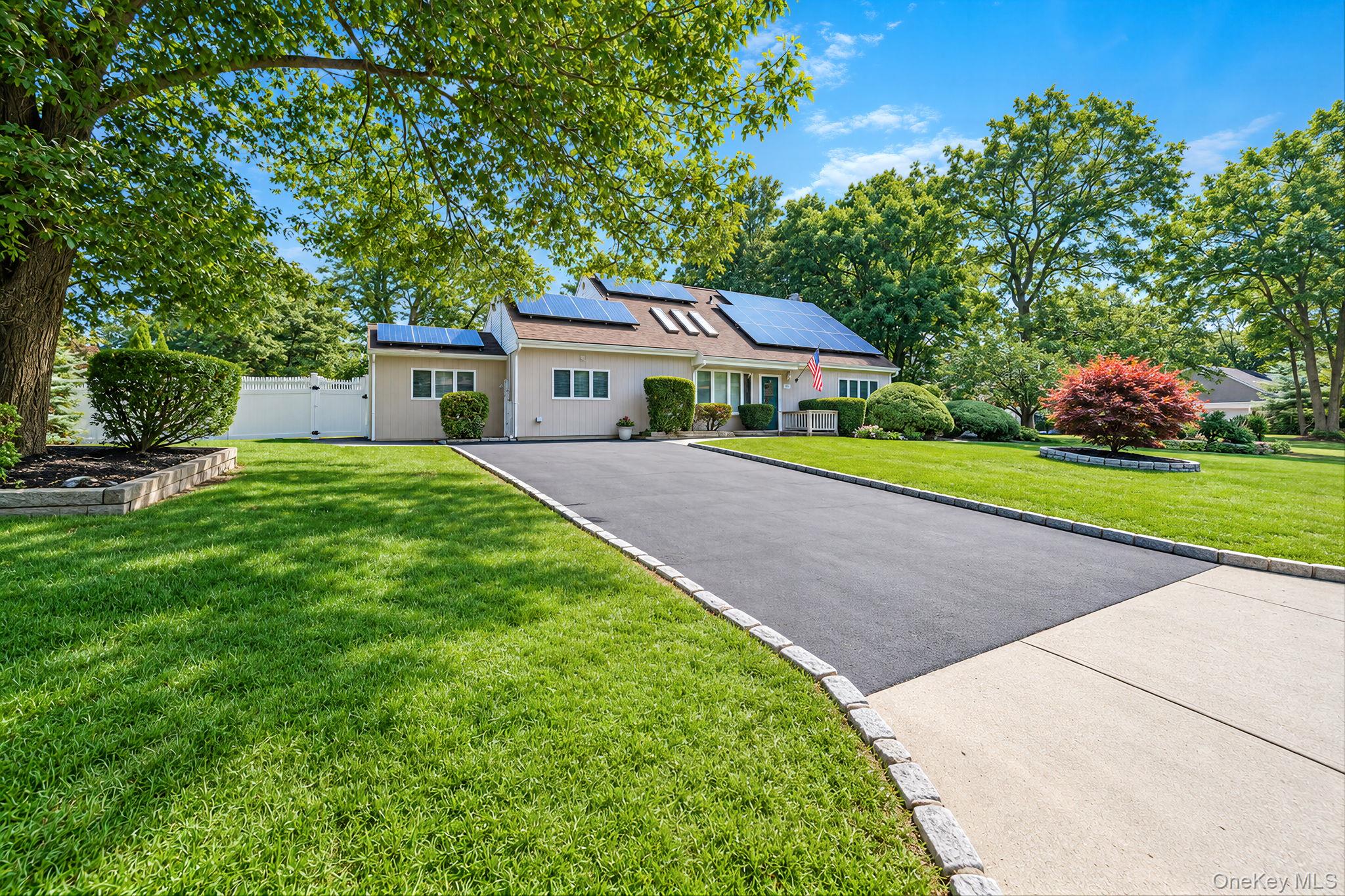 17 Fenwick Avenue – For Sale photo 2