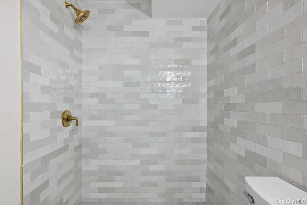 80 Oak Rd – For Sale photo 28