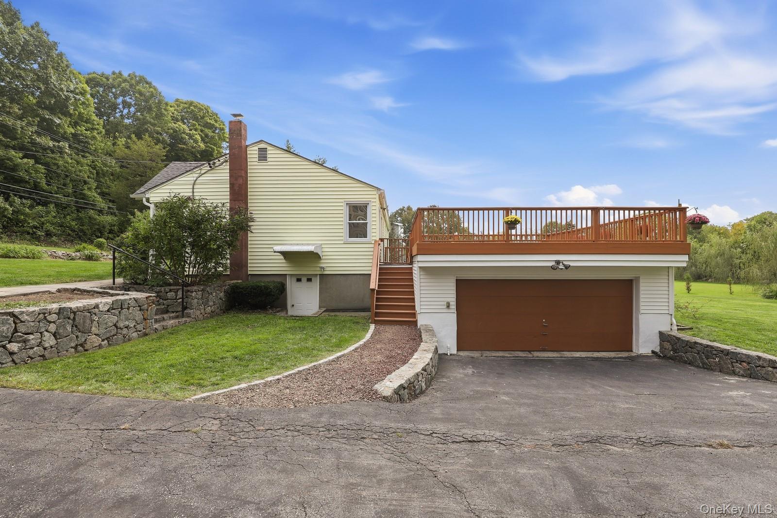 233 Hill Street – For Sale photo 3