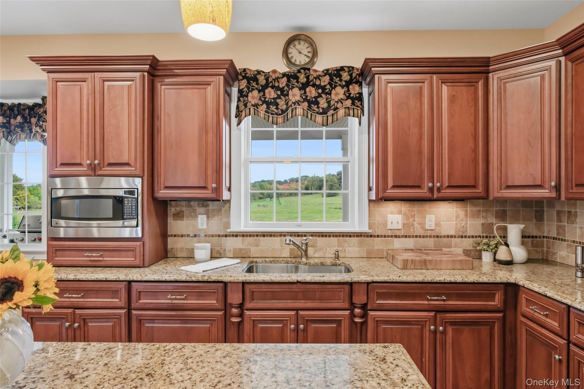 17 Country Hollow Drive – For Sale photo 8