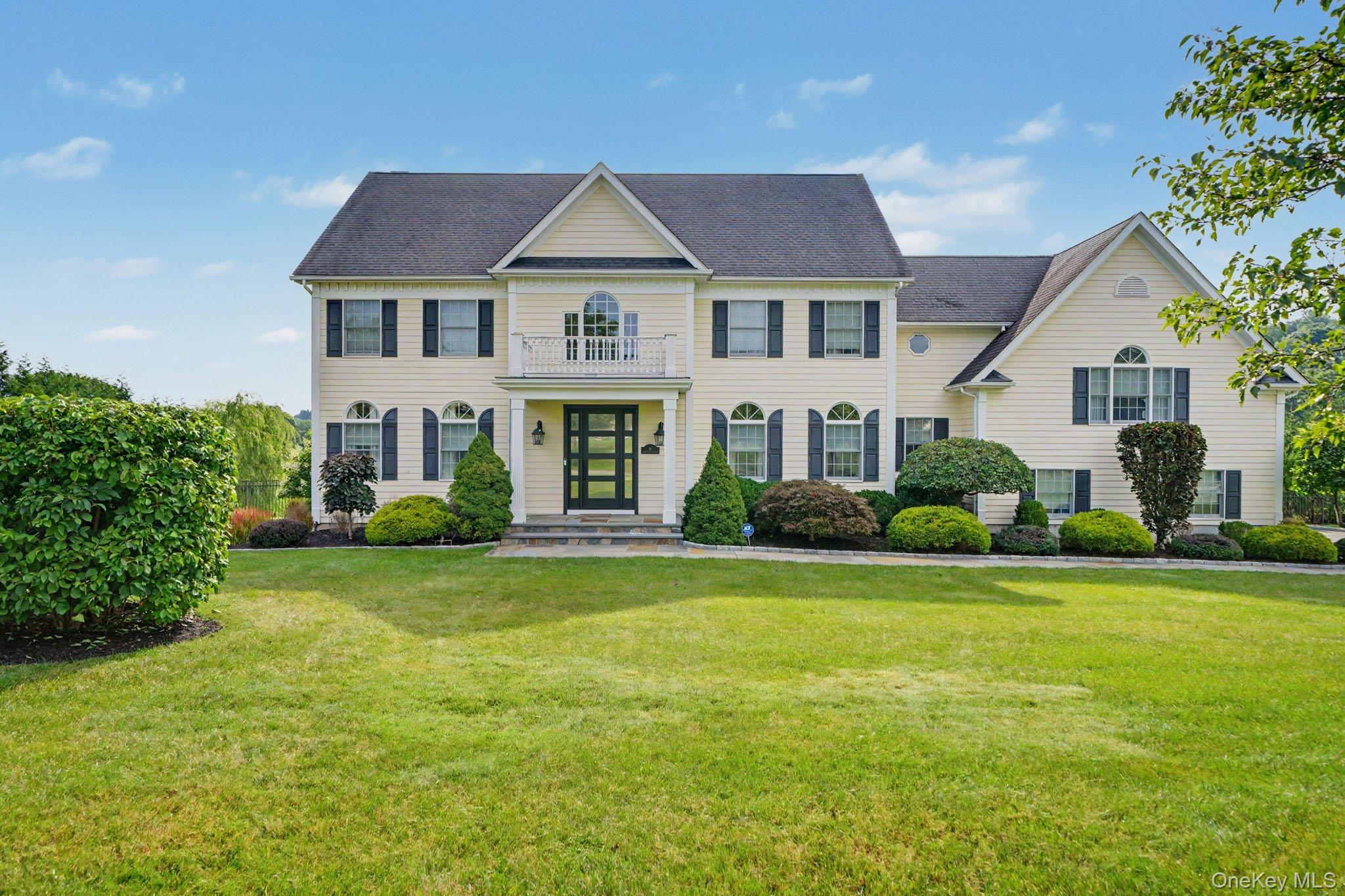 17 Country Hollow Drive – For Sale