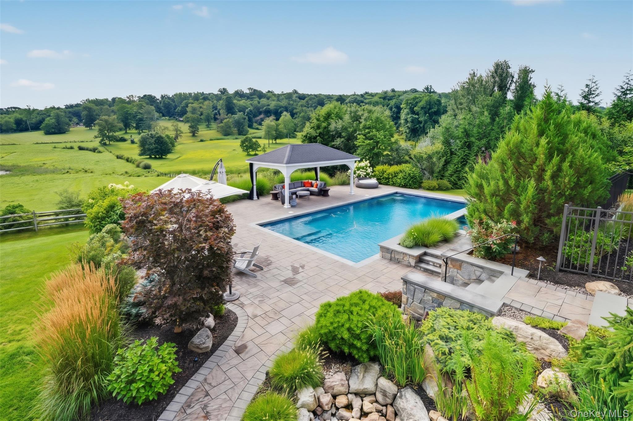 17 Country Hollow Drive – For Sale photo 2