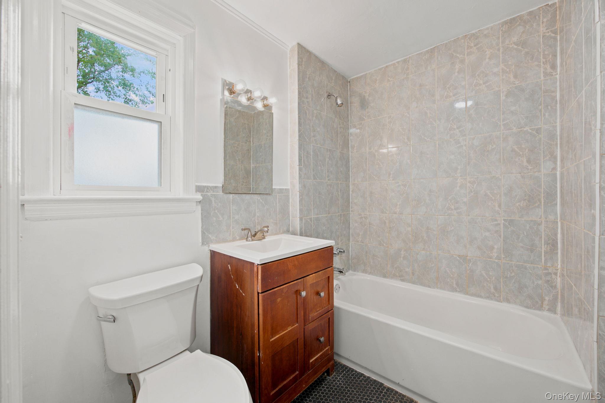 15-32 125th Street – For Sale photo 9