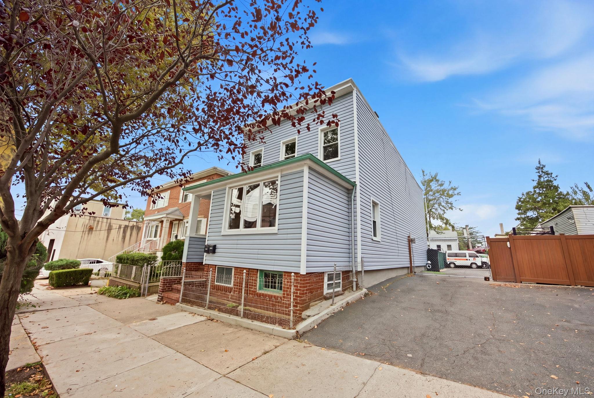 15-32 125th Street – For Sale