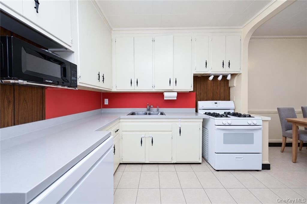 2345 E 26th Street – For Sale photo 10