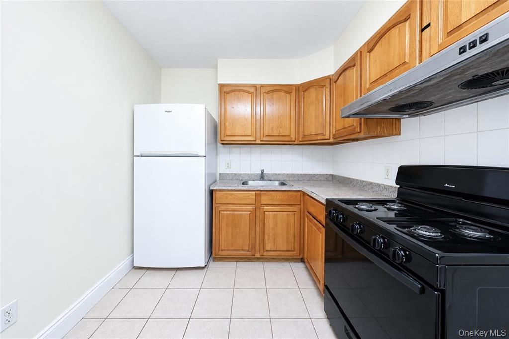 2345 E 26th Street – For Sale photo 9