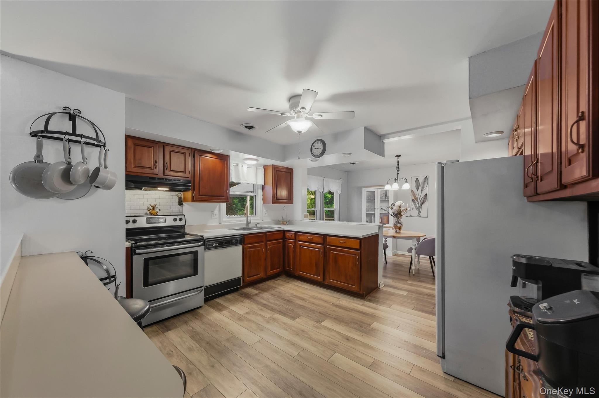 2 Summerset Drive – For Sale photo 3