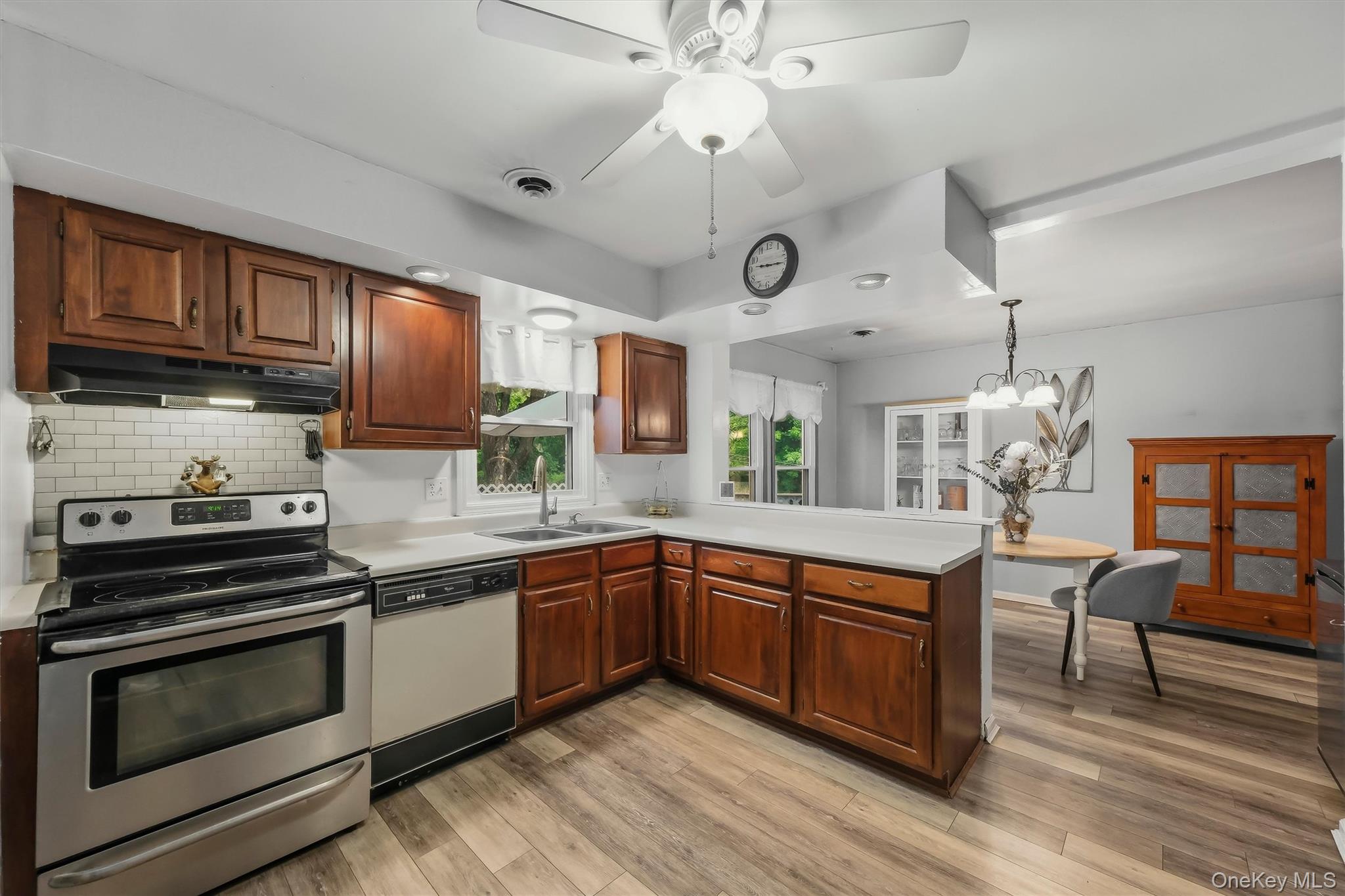 2 Summerset Drive – For Sale photo 18