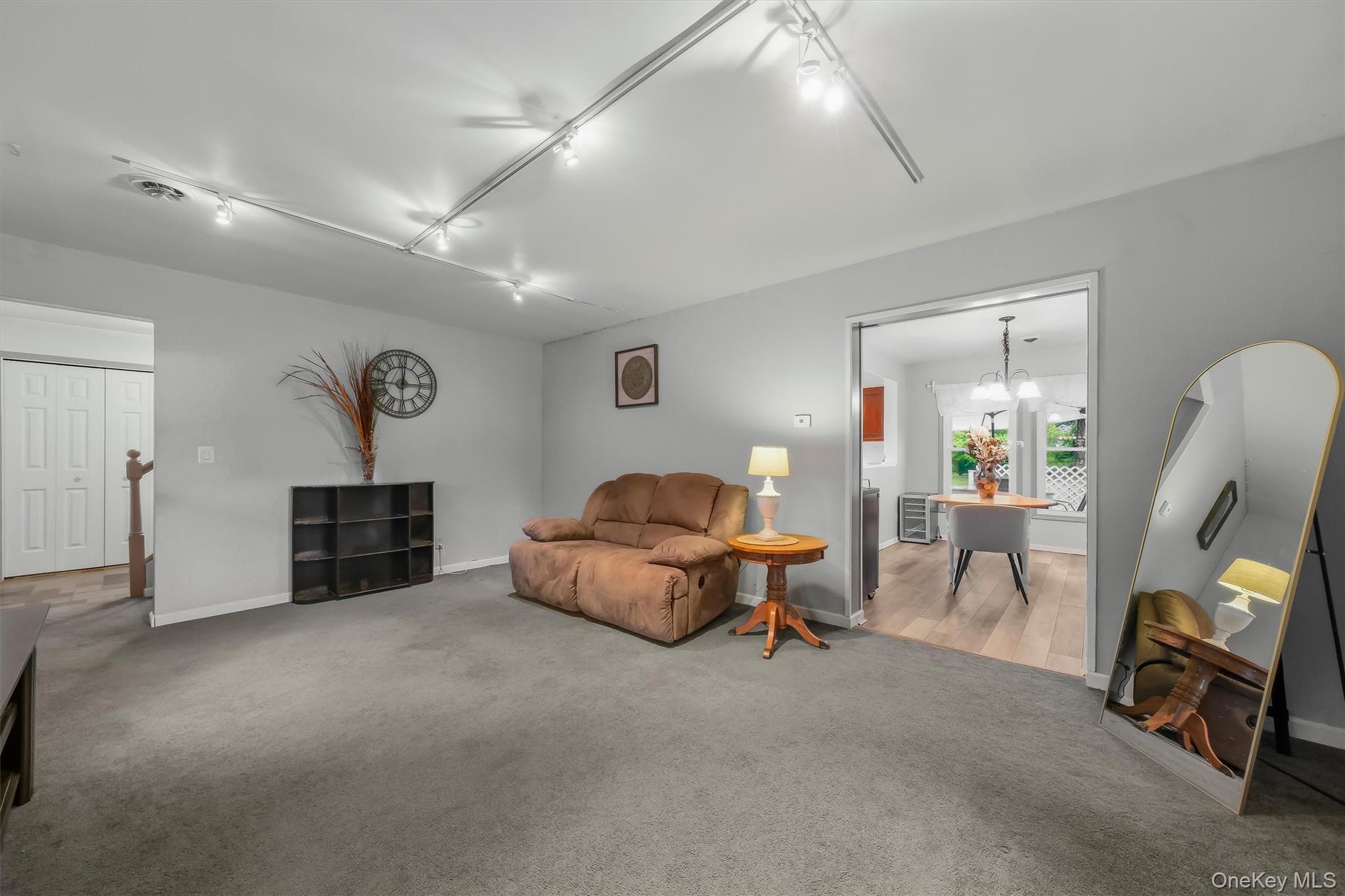 2 Summerset Drive – For Sale photo 12