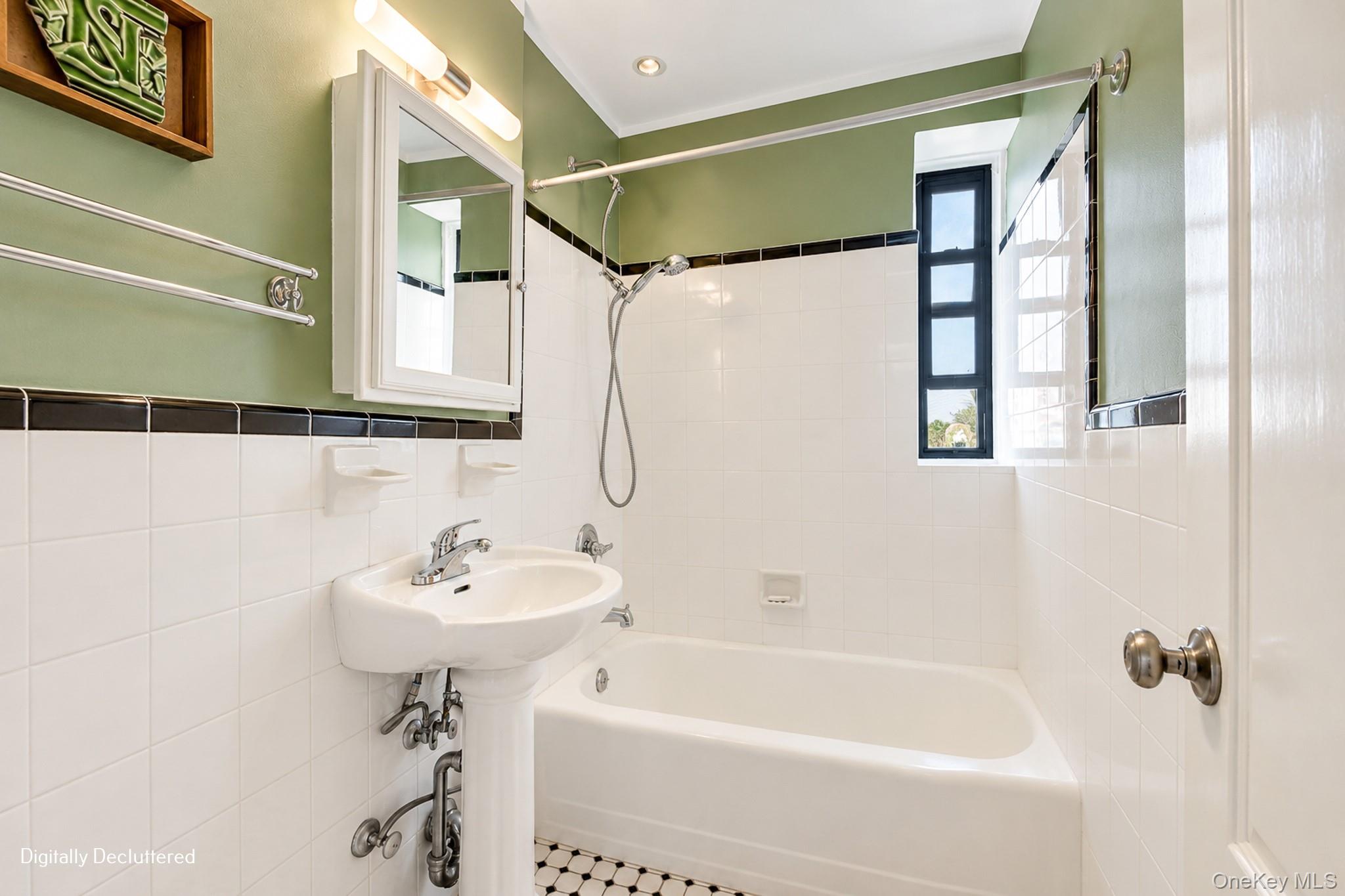 285 E 35th Street, Unit 6D photo 7