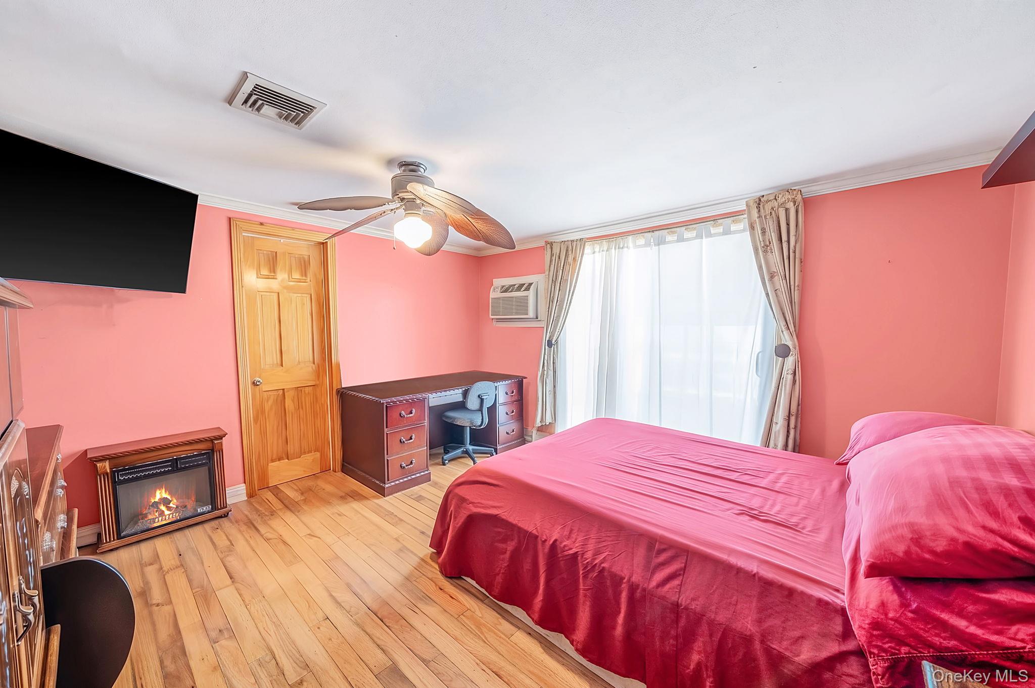 201 Overton Street – For Sale photo 16
