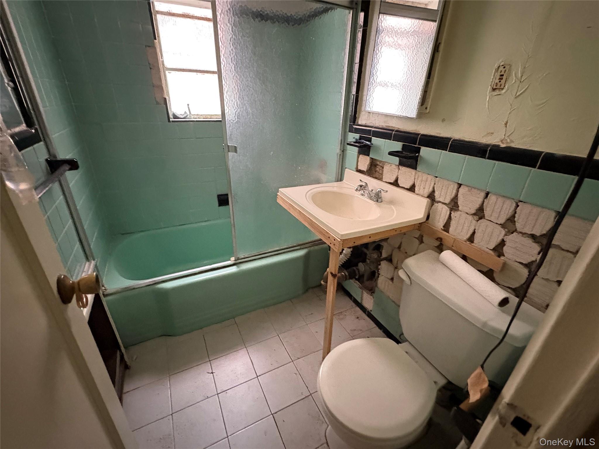 2928 Fenton Avenue – For Sale photo 10