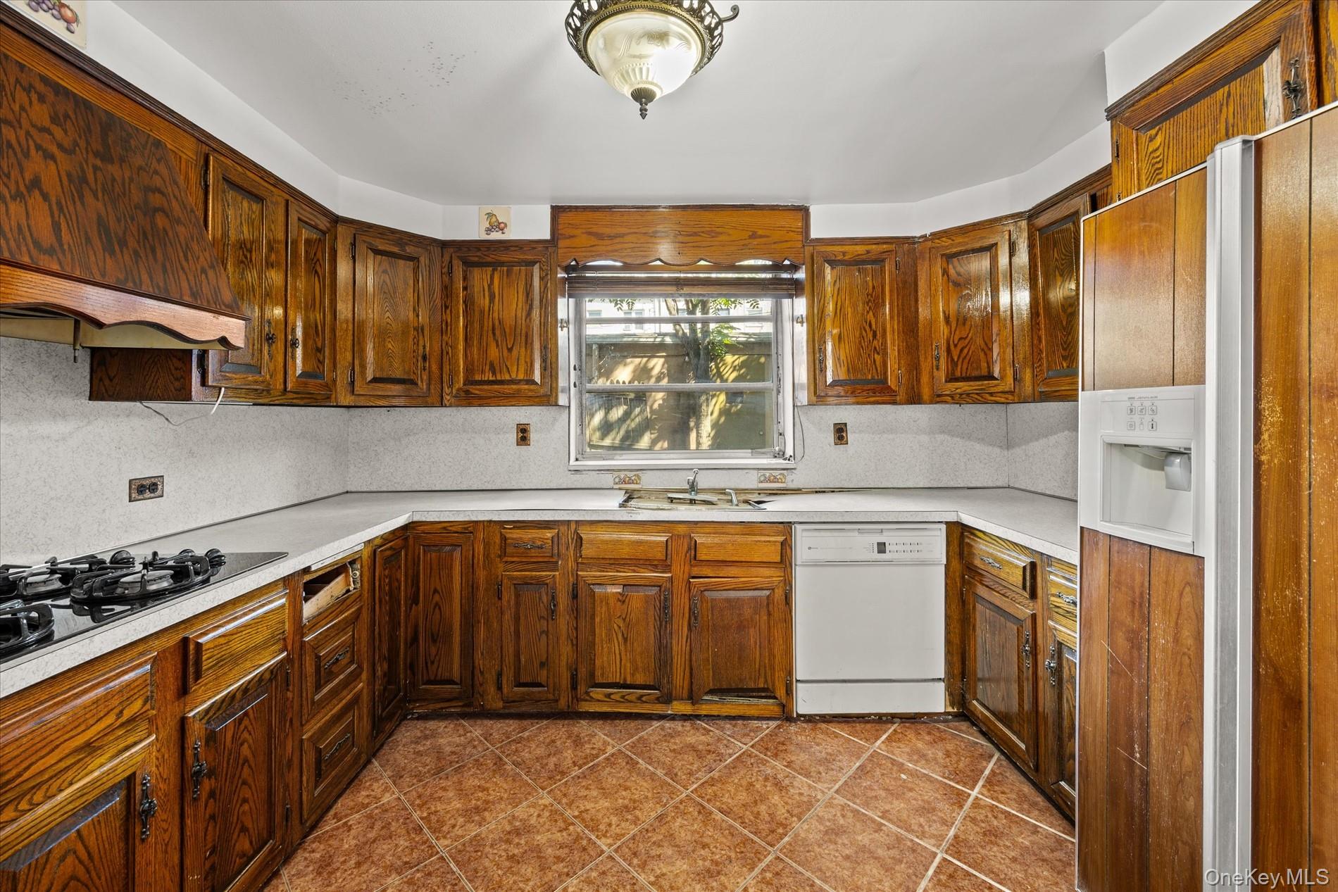 1441 Troy Avenue – For Sale photo 18