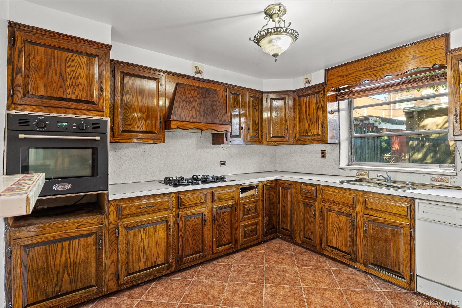 1441 Troy Avenue – For Sale photo 17