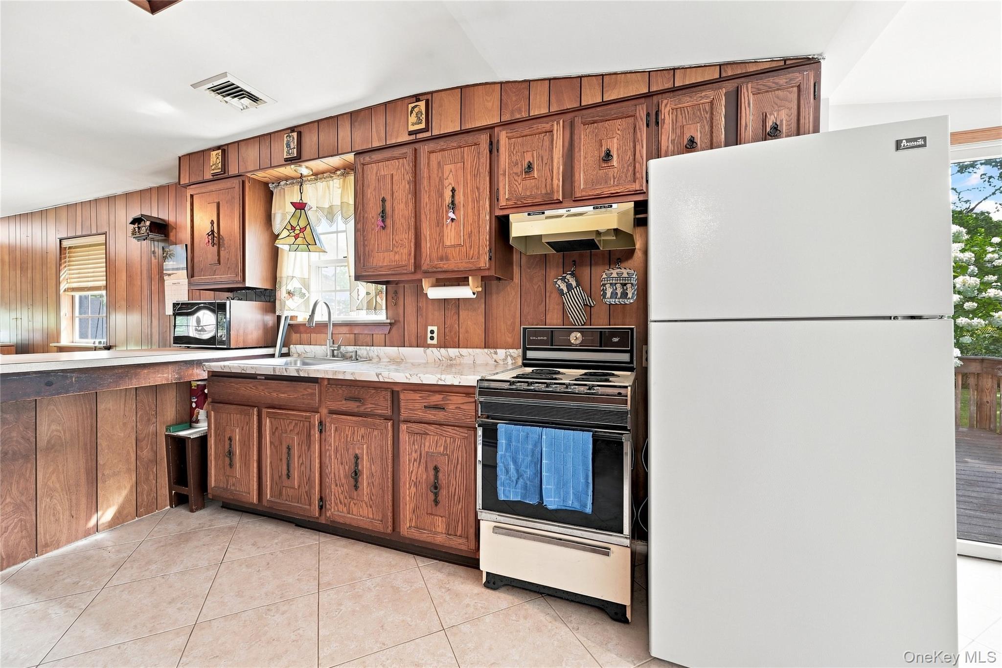 76 Queen Road – For Sale photo 9