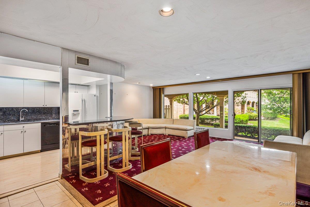 1301 Michael Court, Unit 1623 photo 7