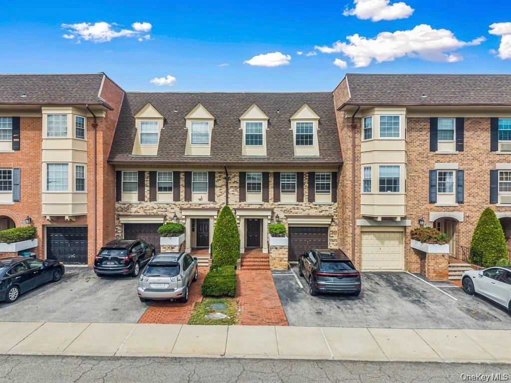 1301 Michael Court, Unit 1623