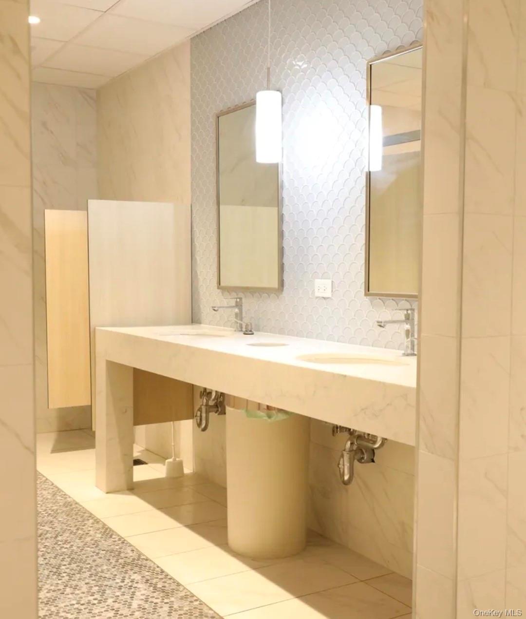 1301 Michael Court, Unit 1623 photo 30