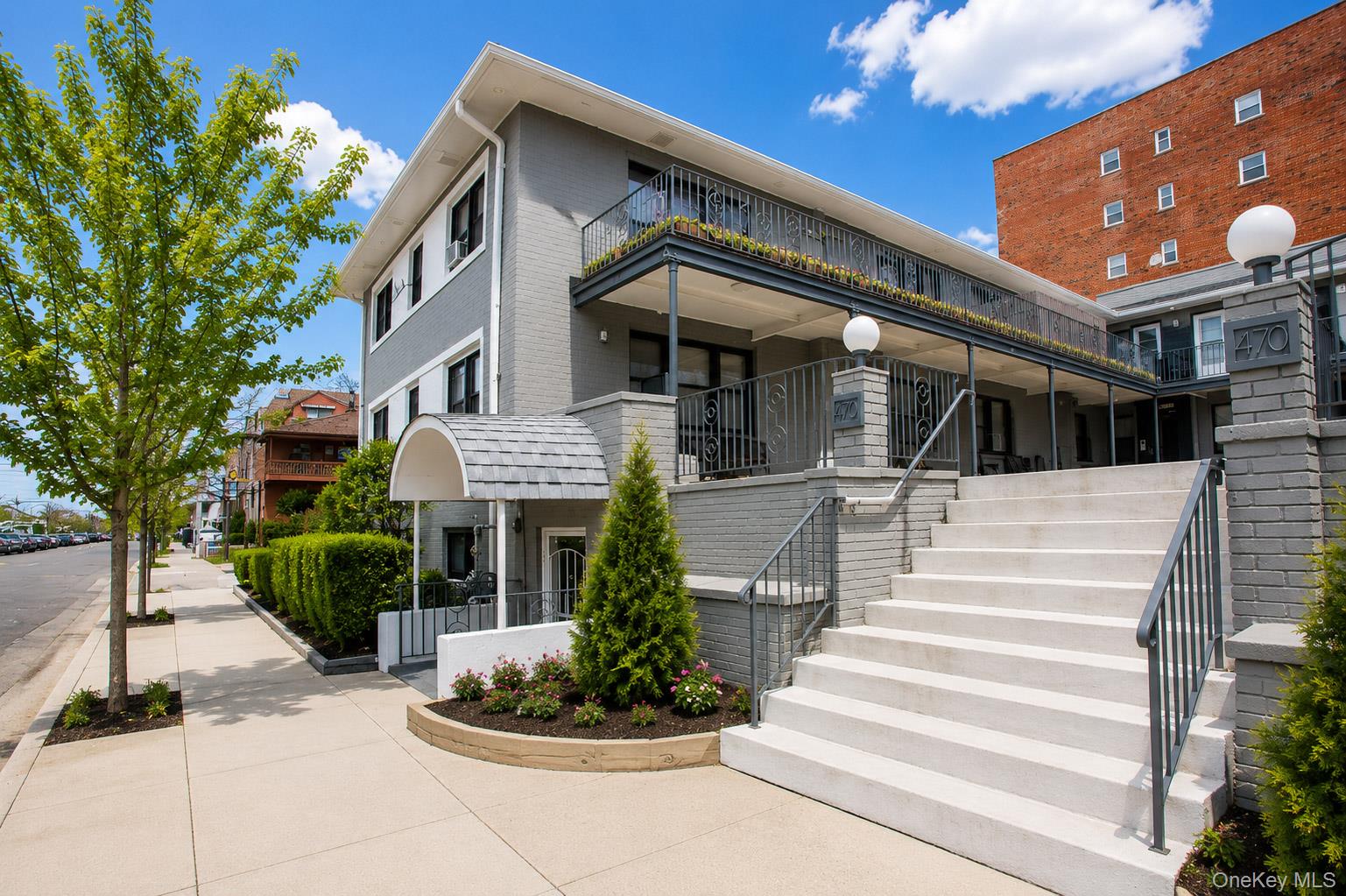 470 E Broadway, Unit A-2 photo 3