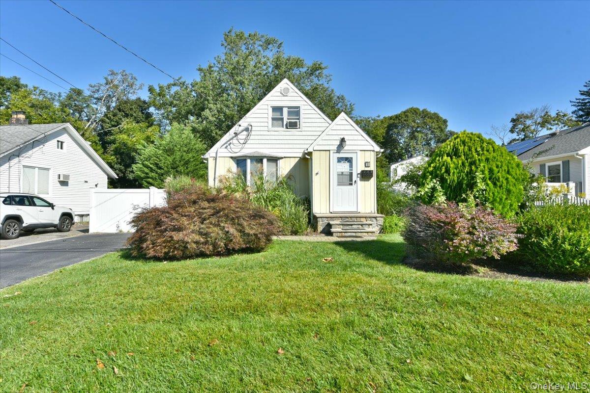 35 Montauk Drive – For Sale