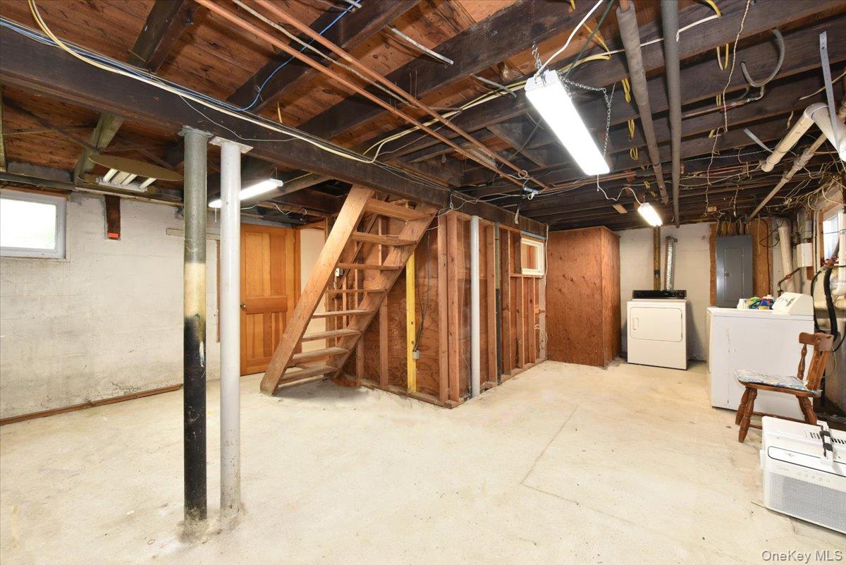 35 Montauk Drive – For Sale photo 20