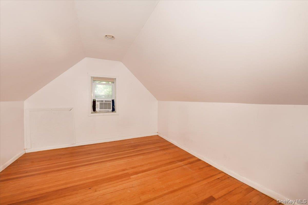 35 Montauk Drive – For Sale photo 19