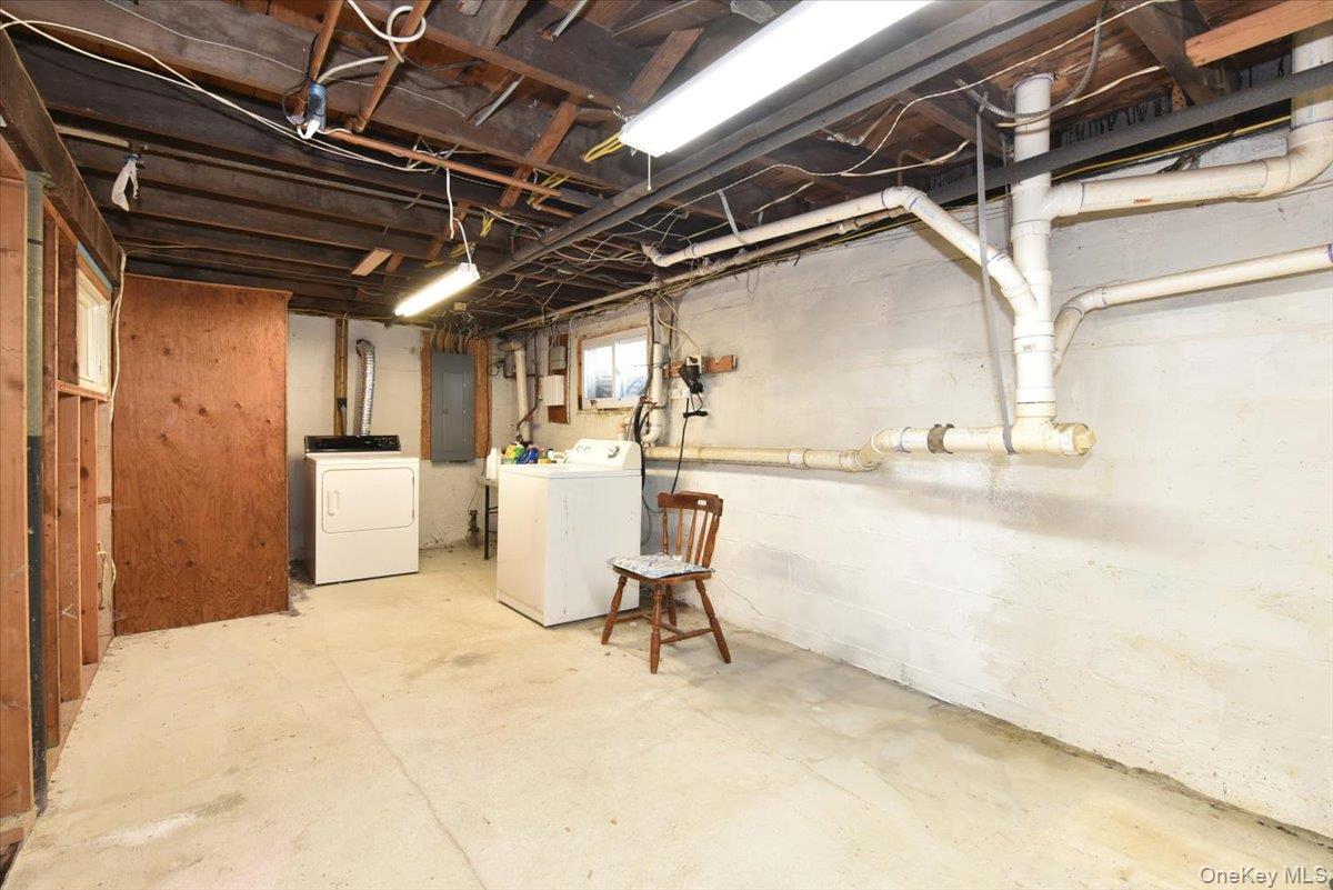 35 Montauk Drive – For Sale photo 22
