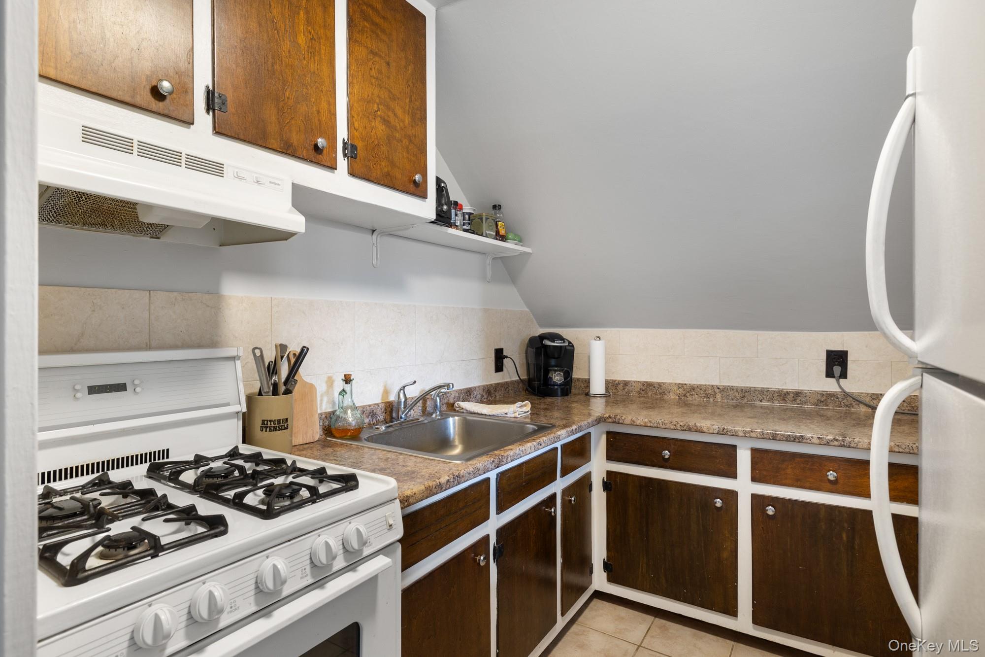 144 Nassau Avenue – For Sale photo 20