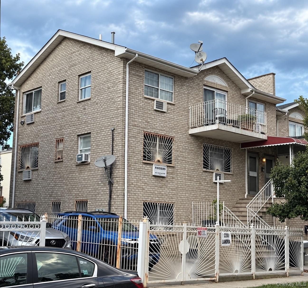 2737 Lawton Avenue – For Sale