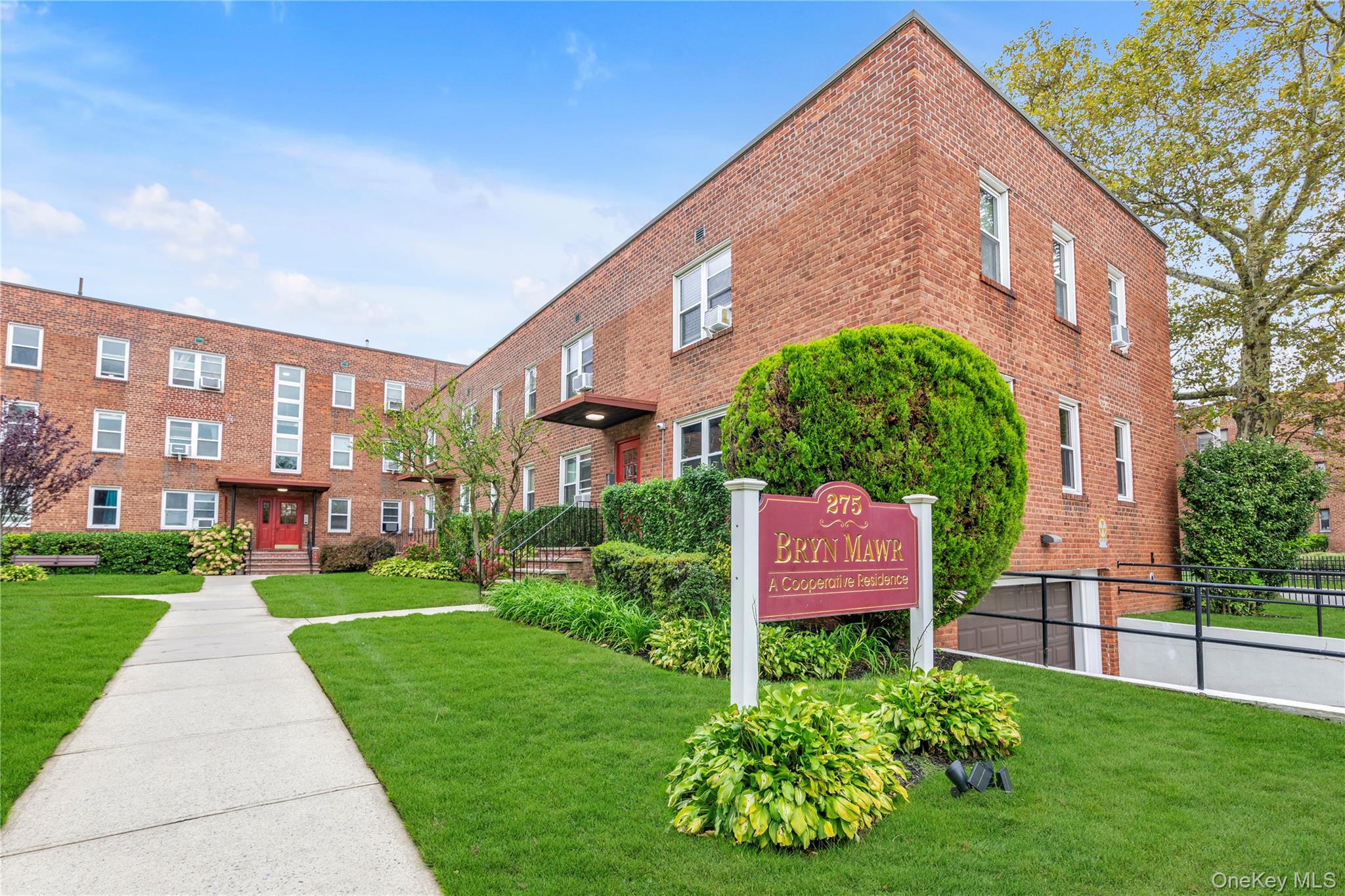 275 Maple Avenue, Unit 4-G photo 2