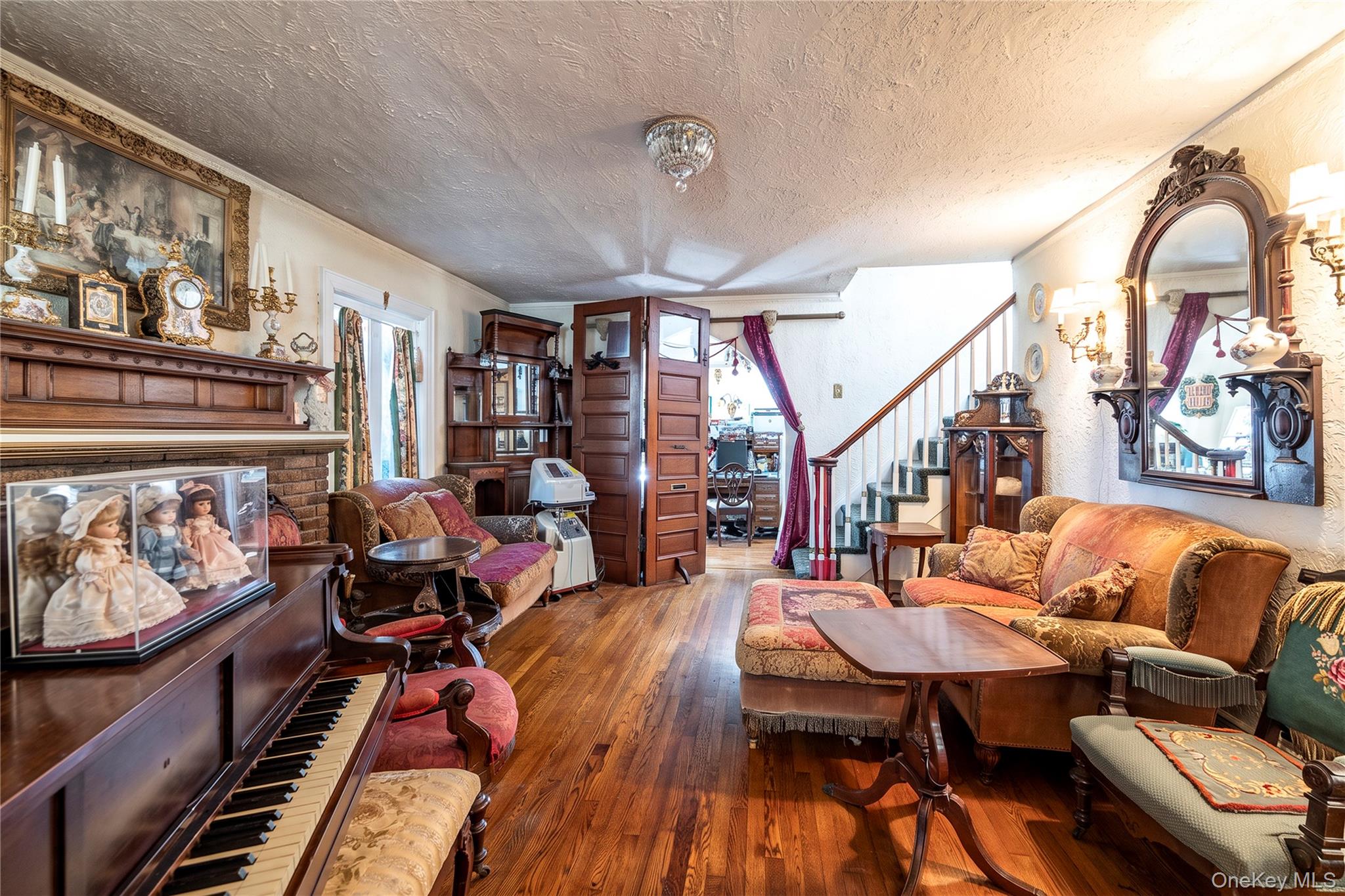 166 Southard Avenue – For Sale photo 3