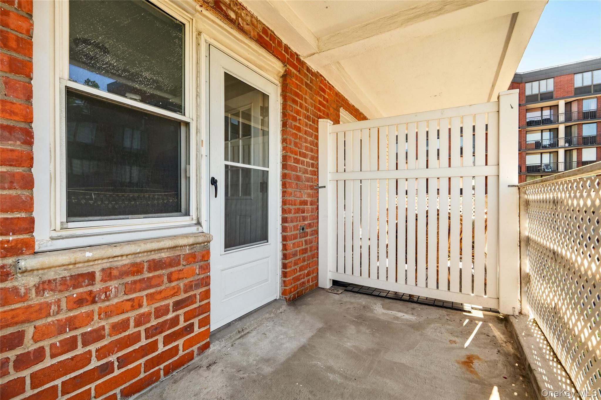 30 E Hartsdale Avenue, Unit 3L photo 28
