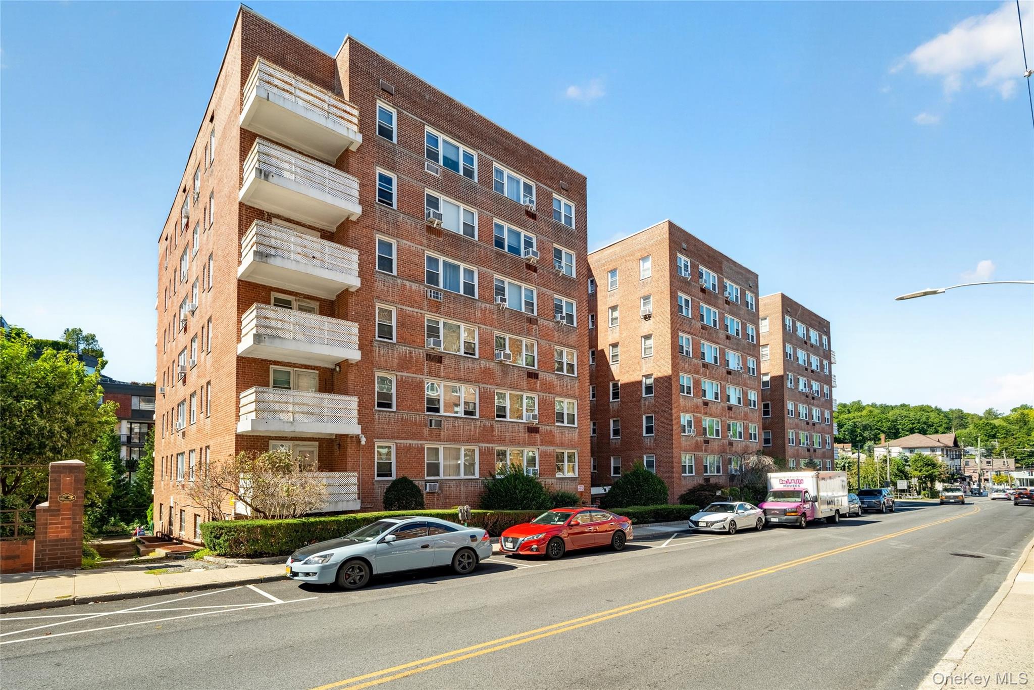 30 E Hartsdale Avenue, Unit 3L photo 2