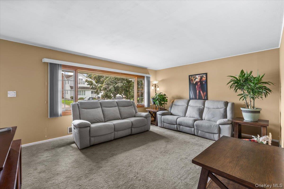 41 Cornell Lane – For Sale photo 6