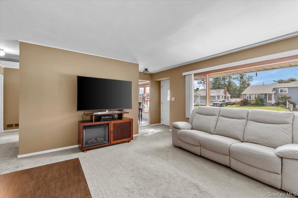 41 Cornell Lane – For Sale photo 3