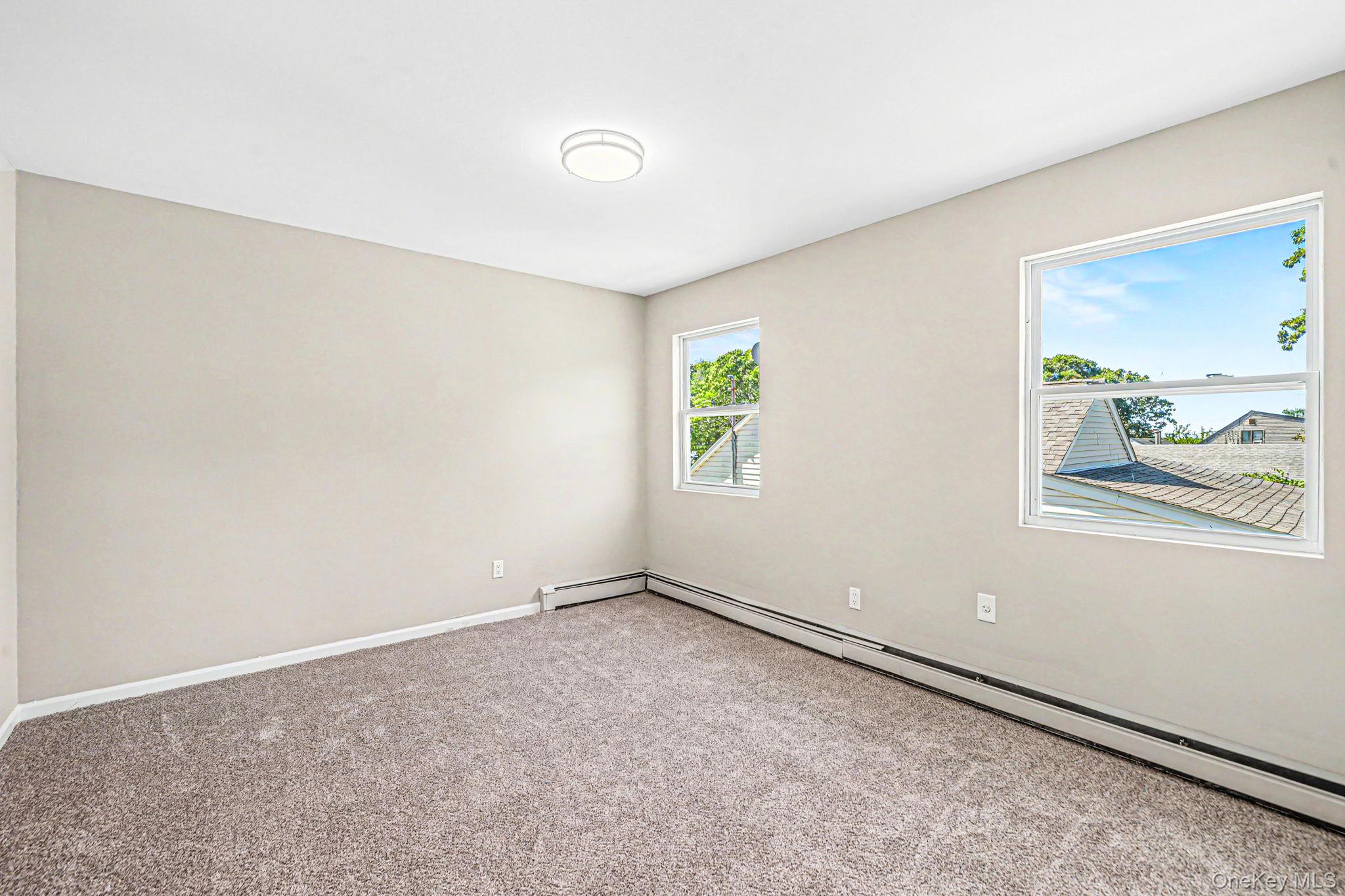 35 Lombardy Drive – For Sale photo 11