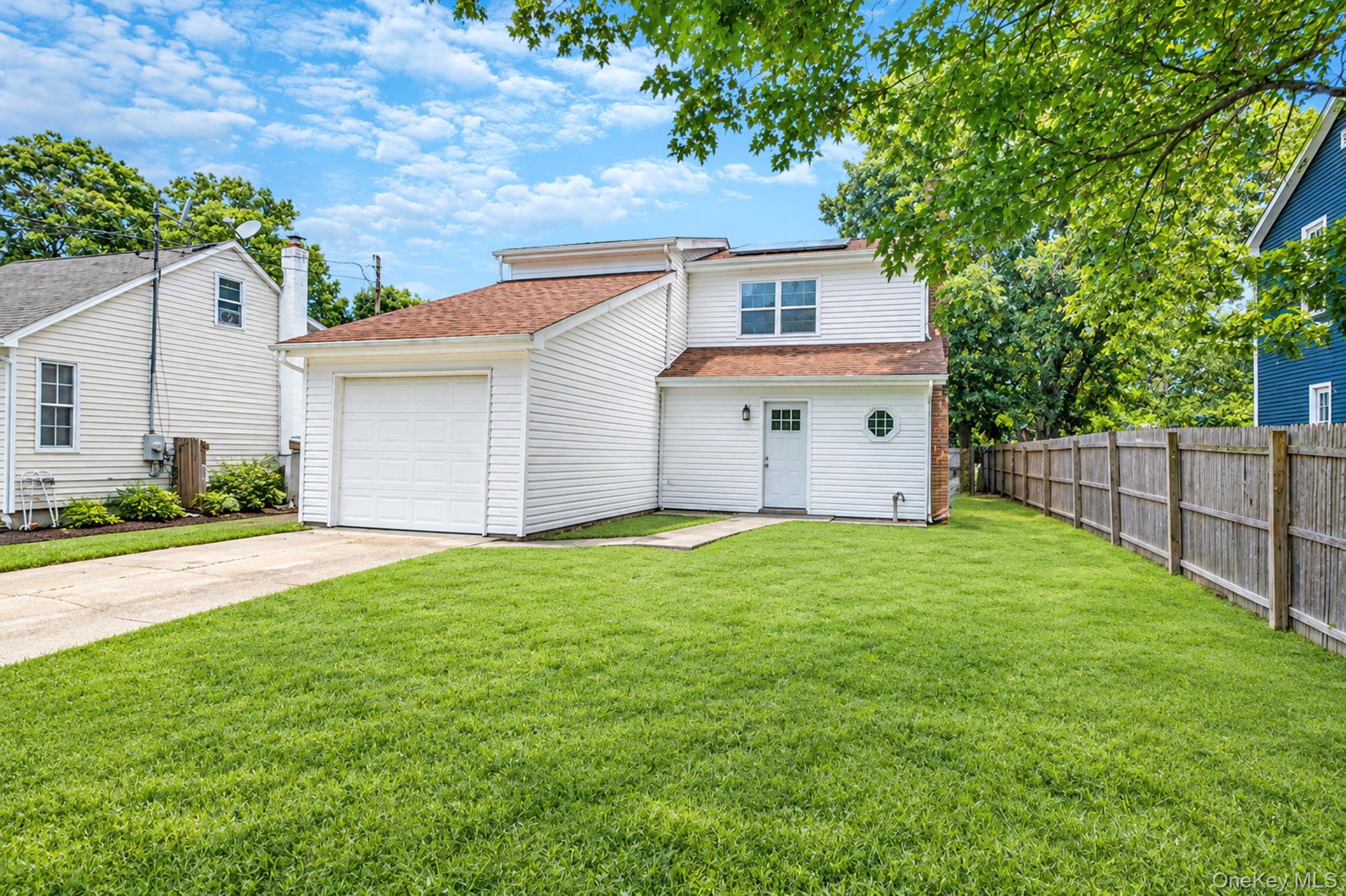 35 Lombardy Drive – For Sale