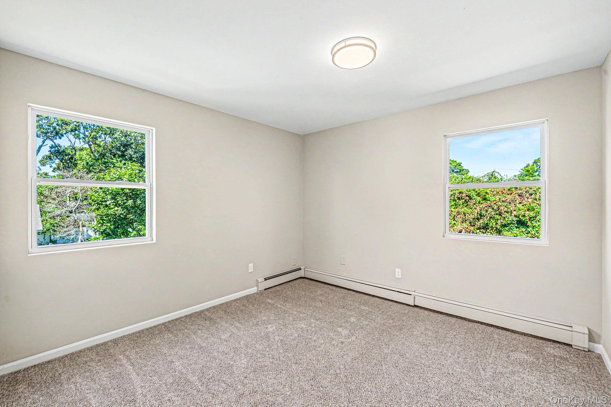 35 Lombardy Drive – For Sale photo 13