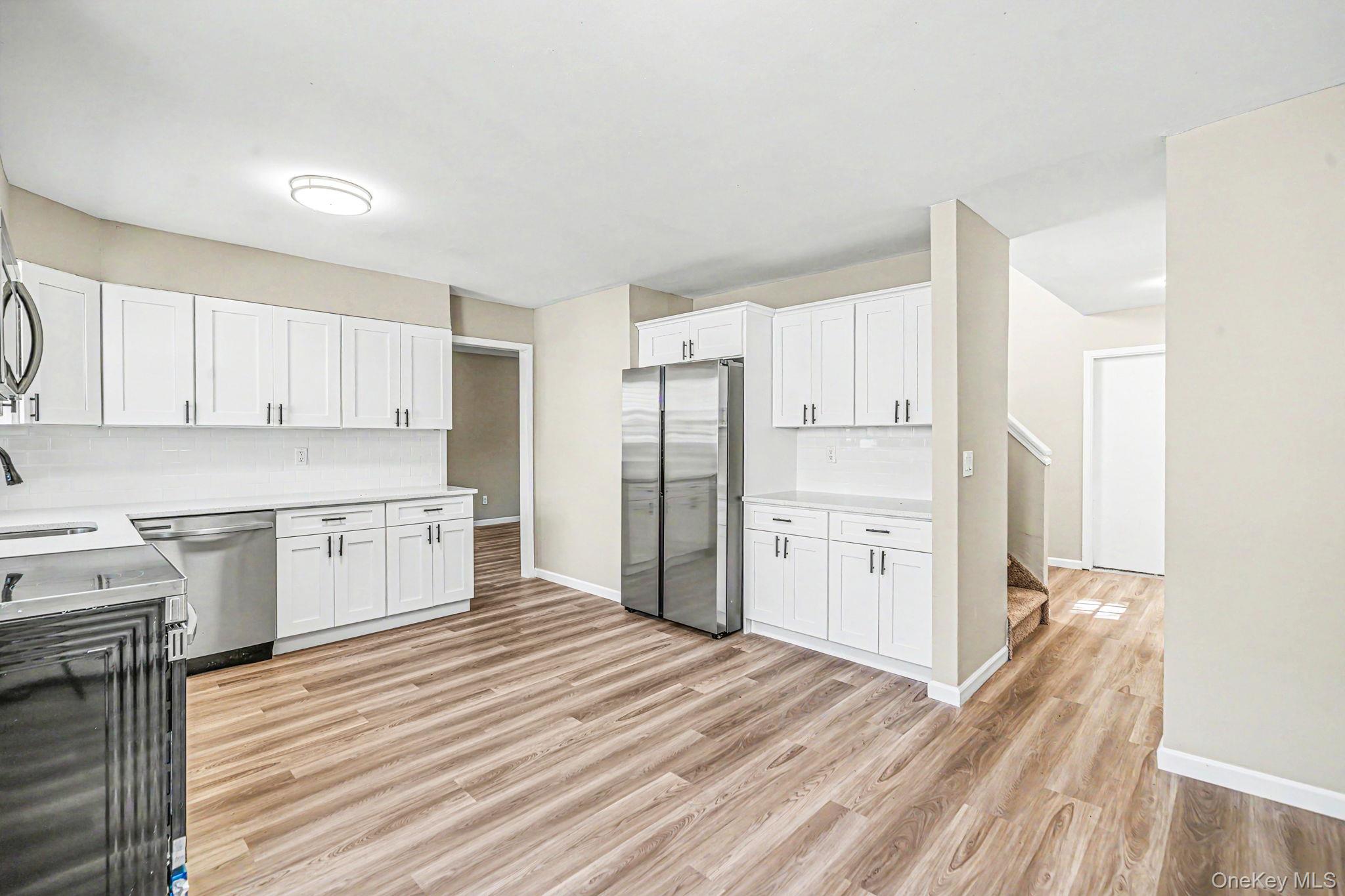 35 Lombardy Drive – For Sale photo 3