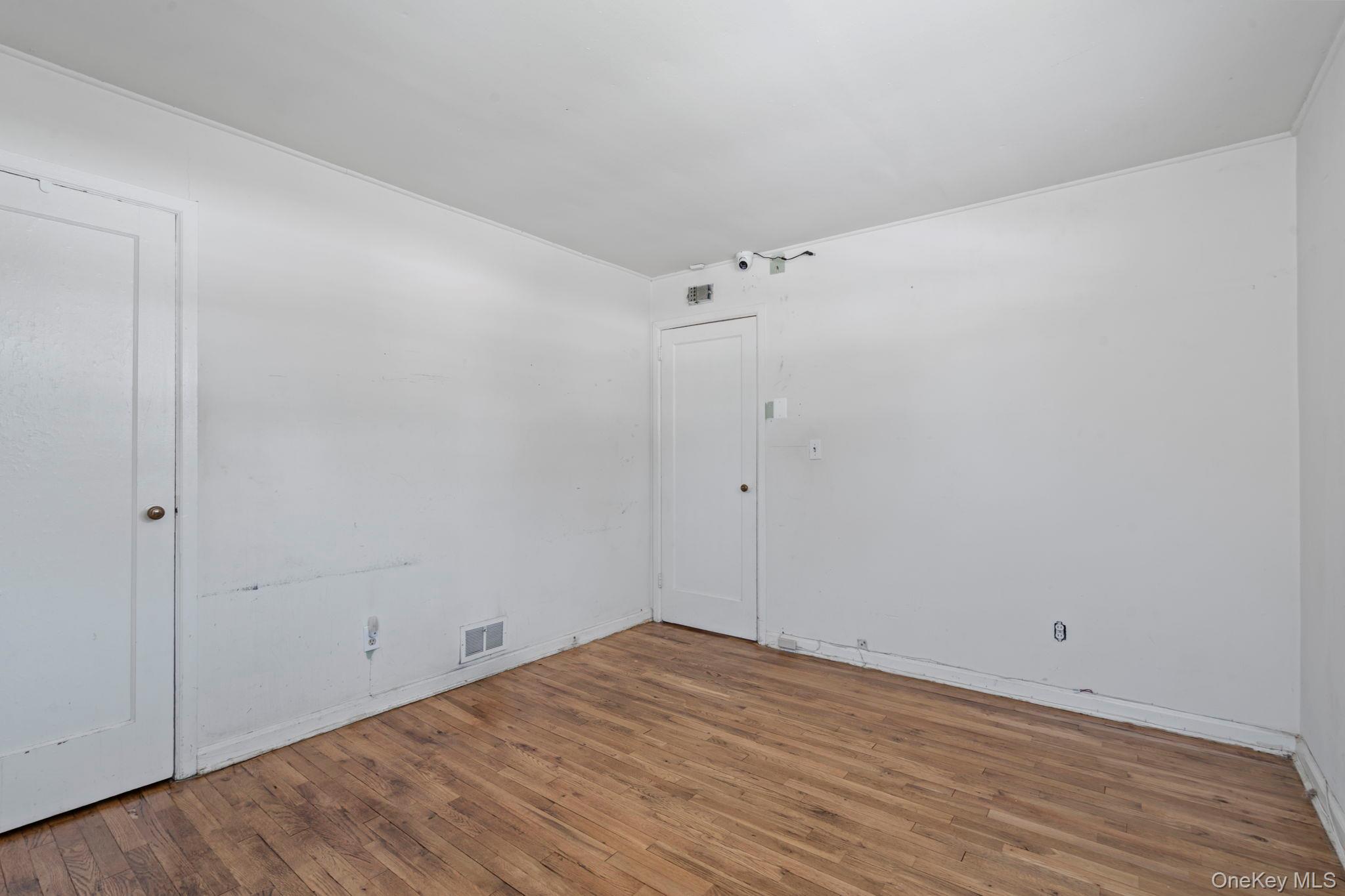 5 Prospect Street W – For Sale photo 17