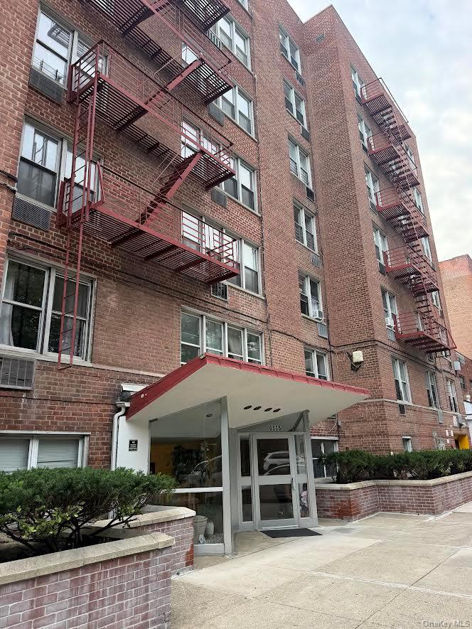 6535 Broadway, Unit 6E photo 11