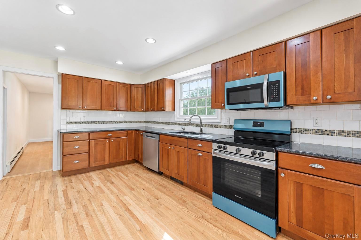 284 Marlin Street – For Sale photo 30