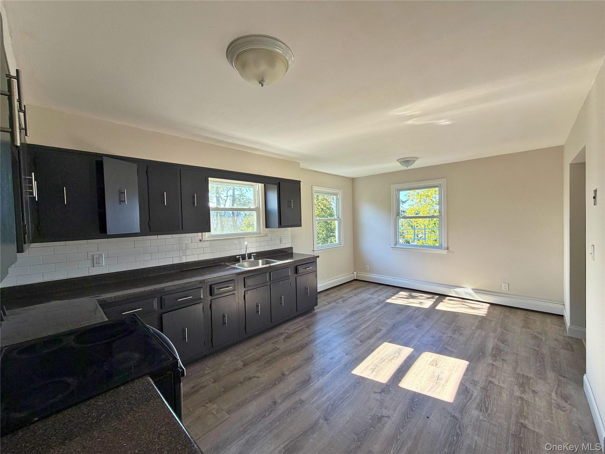 13 Woodrow Avenue, Unit 2 photo 5